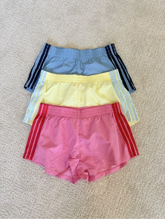 Edikted Pants - Edited Athletic Side-Striped Shorts - Pink, Yellow, Blue, Size Small